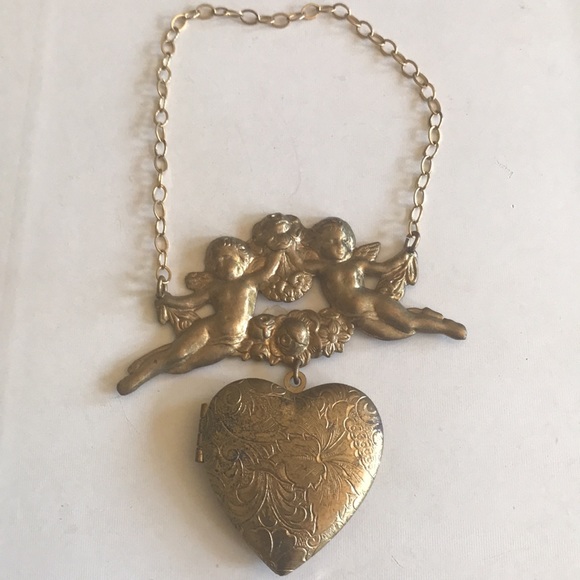 Gold tone Victorian style cherubs/heart locket on chain Downton Valentines love - Picture 3 of 6